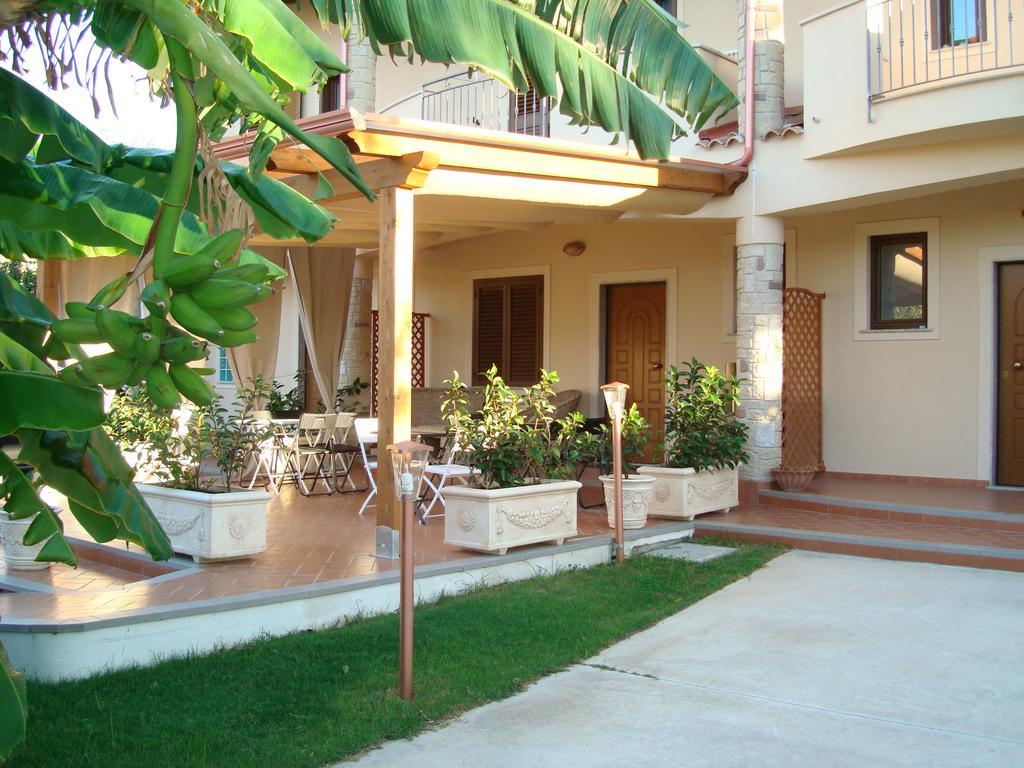 Guest House Mare E Luna Фьюмефреддо-Бруцио Экстерьер фото